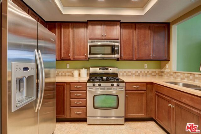 22365 Golden Canyon Circle, Chatsworth (los Angeles), CA 91311