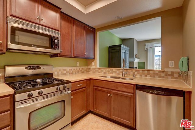 22365 Golden Canyon Circle, Chatsworth (los Angeles), CA 91311