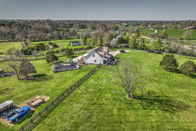 1105 Locust Fork Road, Stamping Ground, KY 40379