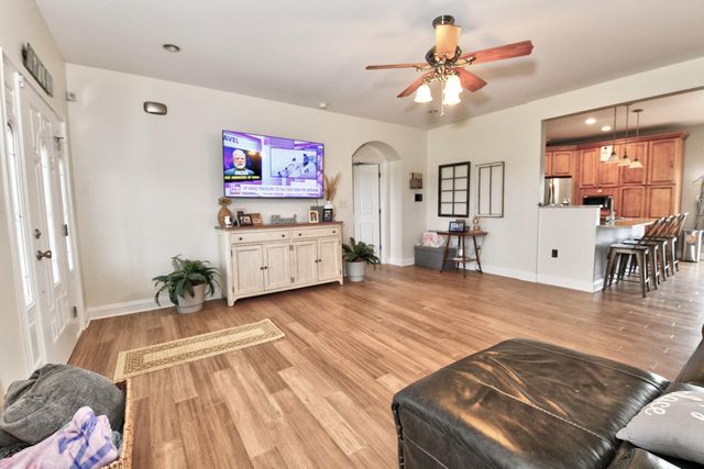 1105 Locust Fork Road, Stamping Ground, KY 40379