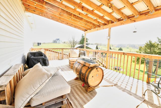 1105 Locust Fork Road, Stamping Ground, KY 40379