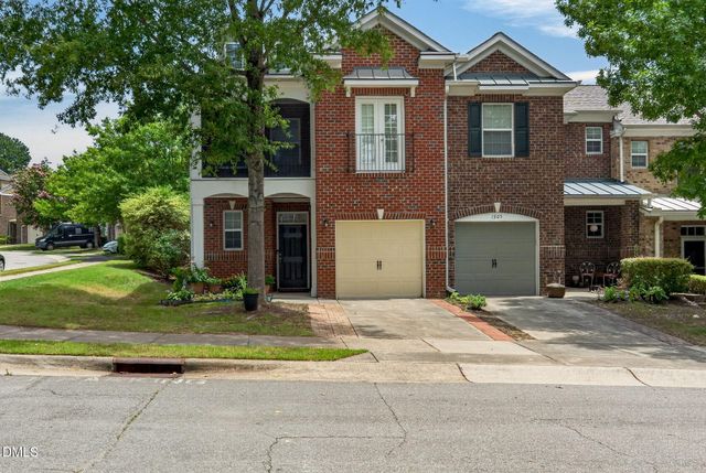 1903 Whirlaway Court, Cary, NC 27519