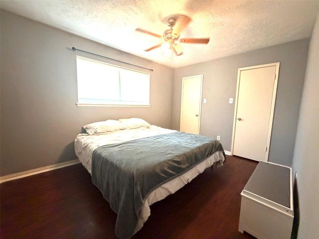 3118 Shawnee Drive, Sugar Land, TX 77479