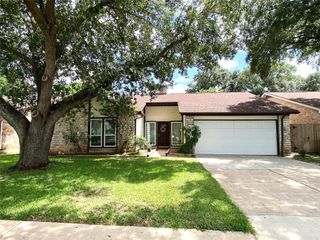 3118 Shawnee Drive, Sugar Land, TX 77479
