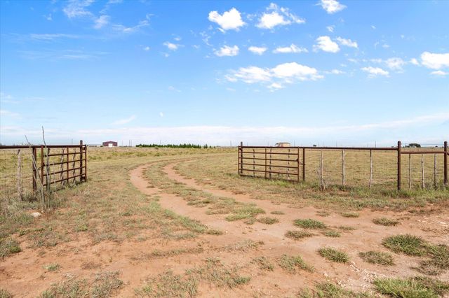 767 N Sandhill Road, New Home, TX 79383