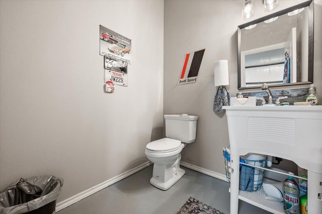 767 N Sandhill Road, New Home, TX 79383