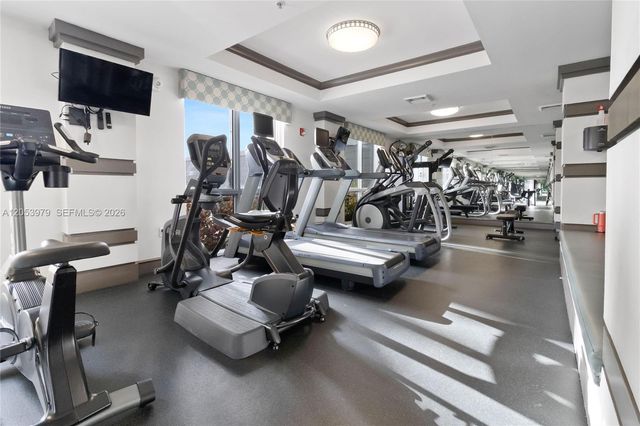 2421 NE 65th Street 217, Fort Lauderdale, FL 33308