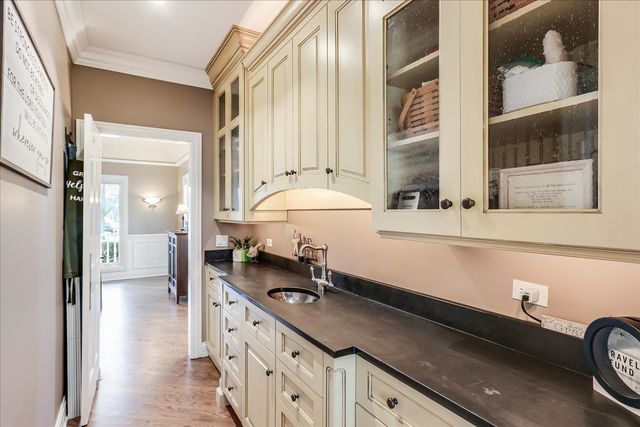 27022 W Coventry Court, Lake Barrington, IL 60010