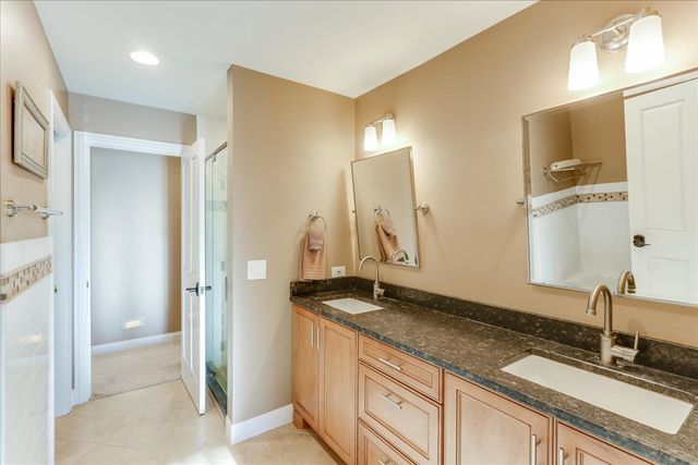 27022 W Coventry Court, Lake Barrington, IL 60010