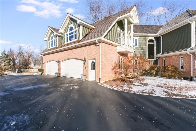 27022 W Coventry Court, Lake Barrington, IL 60010