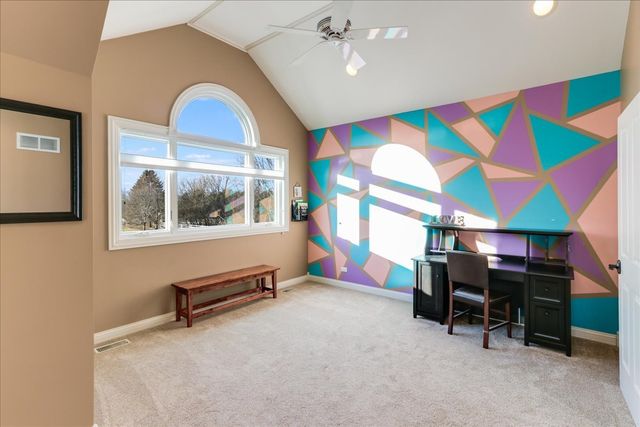 27022 W Coventry Court, Lake Barrington, IL 60010