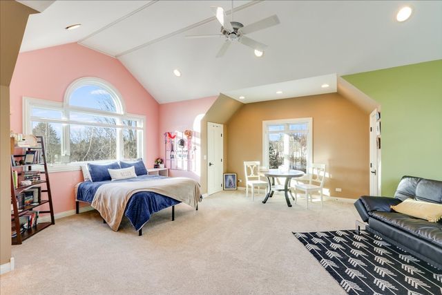 27022 W Coventry Court, Lake Barrington, IL 60010