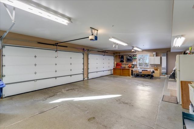 27022 W Coventry Court, Lake Barrington, IL 60010