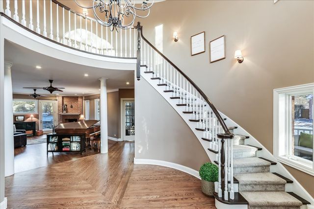 27022 W Coventry Court, Lake Barrington, IL 60010