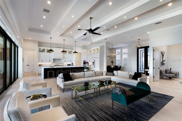 8428 LINDRICK LANE, Bradenton, FL 34202