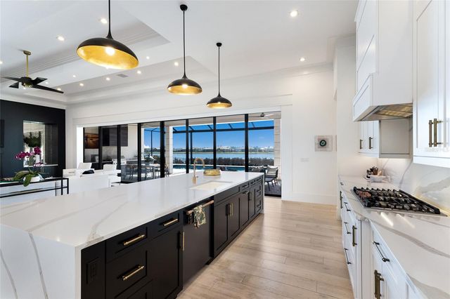 8428 LINDRICK LANE, Bradenton, FL 34202