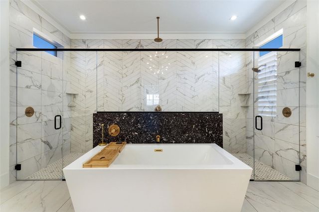 8428 LINDRICK LANE, Bradenton, FL 34202