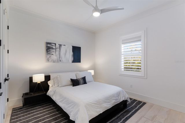 8428 LINDRICK LANE, Bradenton, FL 34202