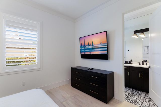 8428 LINDRICK LANE, Bradenton, FL 34202