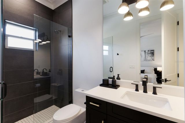 8428 LINDRICK LANE, Bradenton, FL 34202