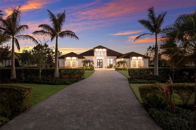 8428 LINDRICK LANE, Bradenton, FL 34202