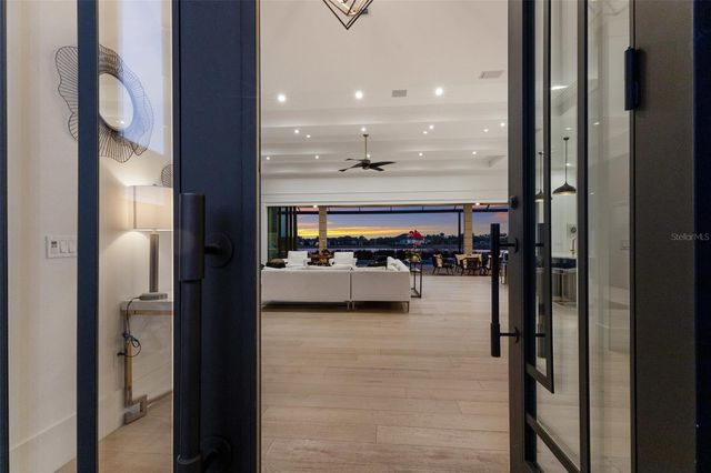 8428 LINDRICK LANE, Bradenton, FL 34202