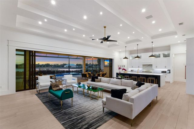 8428 LINDRICK LANE, Bradenton, FL 34202