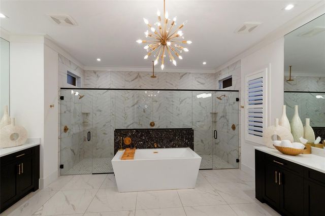 8428 LINDRICK LANE, Bradenton, FL 34202