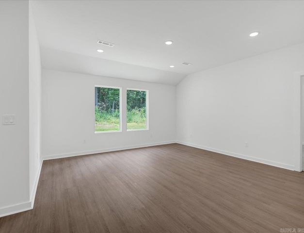 40 Wolfsbridge Loop, Cabot, AR 72023