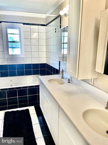 10108 BAILEYSBURG LN, Nokesville, VA 20181