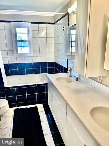 10108 BAILEYSBURG LN, Nokesville, VA 20181