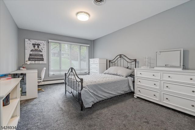 63 Skylark Rd, Springfield Twp., NJ 07081