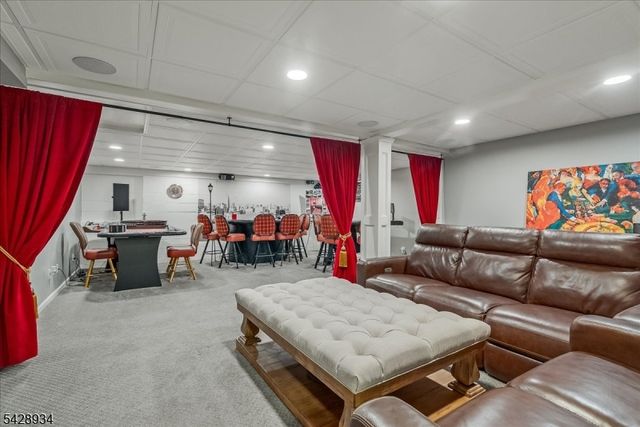 63 Skylark Rd, Springfield Twp., NJ 07081