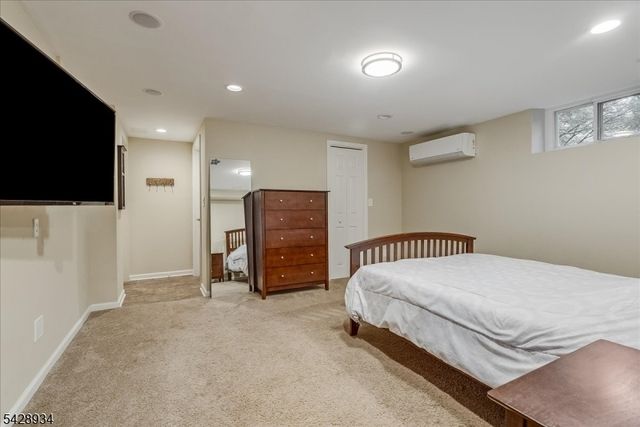 63 Skylark Rd, Springfield Twp., NJ 07081