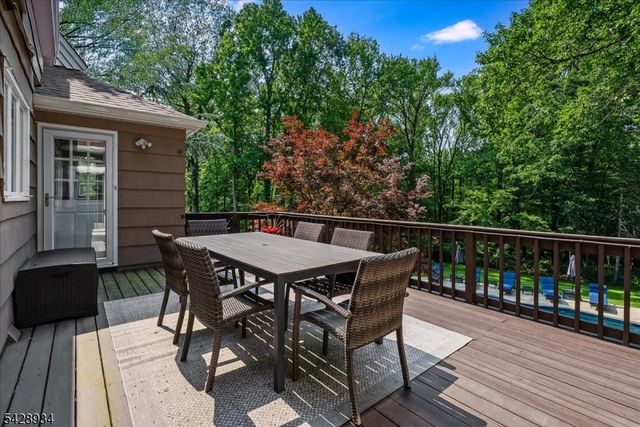 63 Skylark Rd, Springfield Twp., NJ 07081