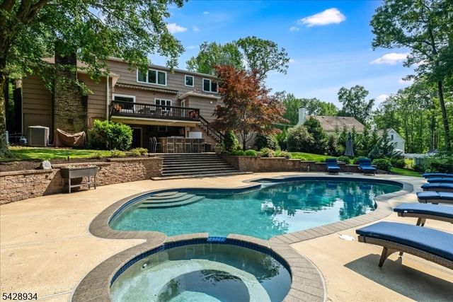 63 Skylark Rd, Springfield Twp., NJ 07081