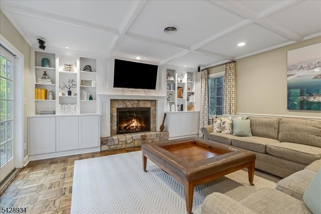 63 Skylark Rd, Springfield Twp., NJ 07081