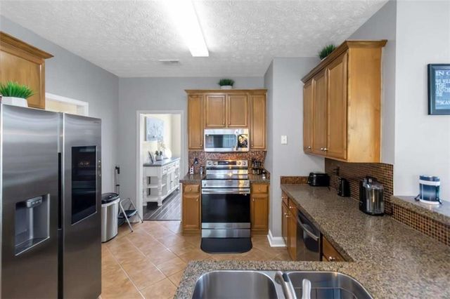 705 Trellis Court, Mcdonough, GA 30253
