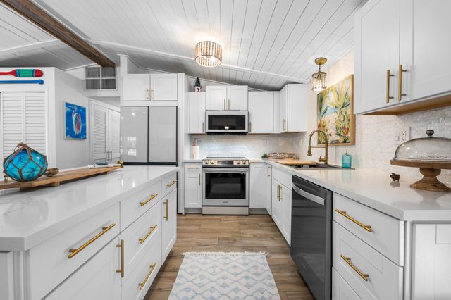 970 95Th Street Ocean, Marathon, FL 33050