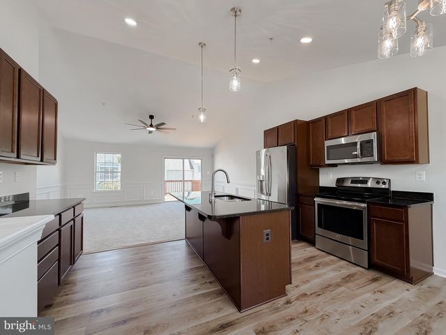 21096 LIZSON CT, California, MD 20619