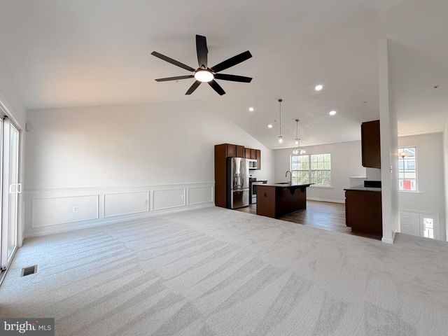 21096 LIZSON CT, California, MD 20619
