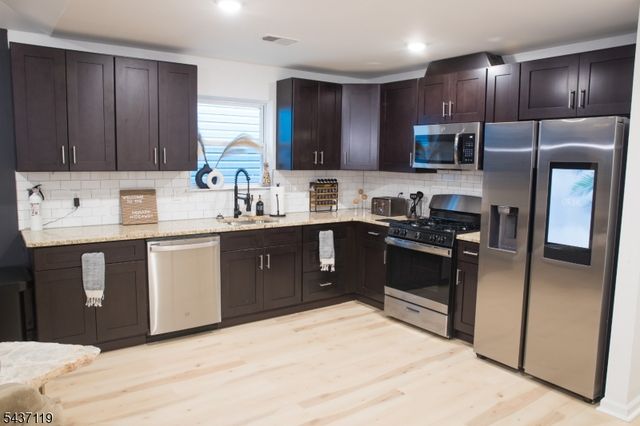 67 S 13Th St, Newark City, NJ 07107