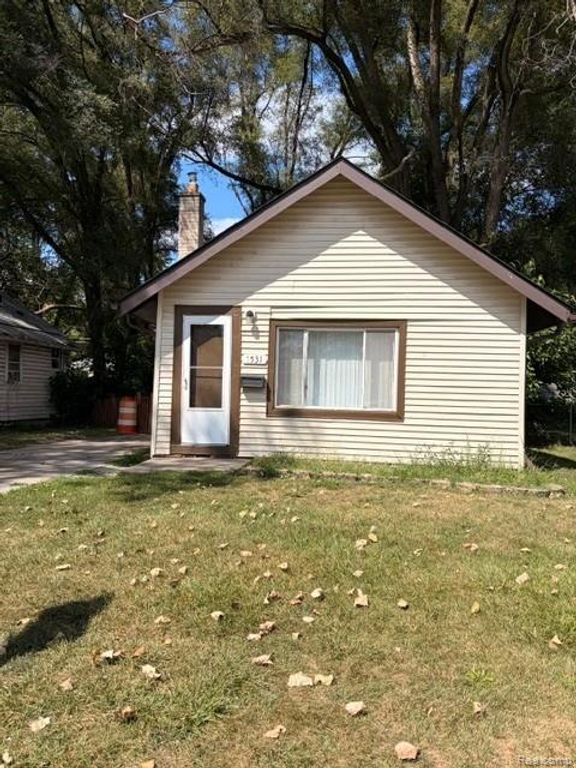 1531 E Evelyn Avenue, Hazel Park, MI 48030