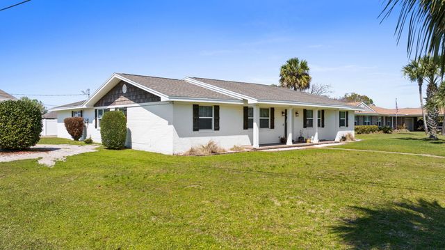 4415 Baywood Drive, Lynn Haven, FL 32444