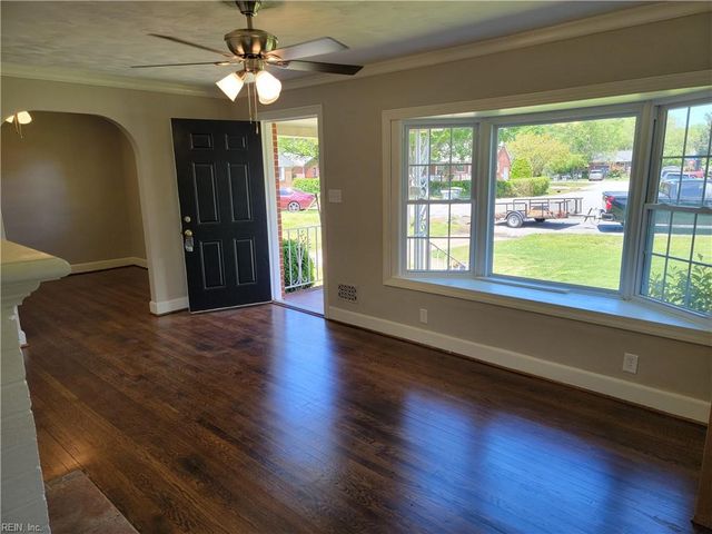 5 Felton PL, Hampton, VA 23666