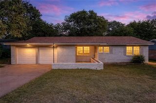 3821 Bonnie Drive, Fort Worth, TX 76116