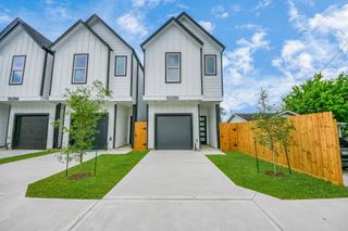 5029 Broom Street C, Houston, TX 77091