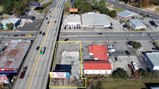 1613 4th Ave., Conway, SC 29526