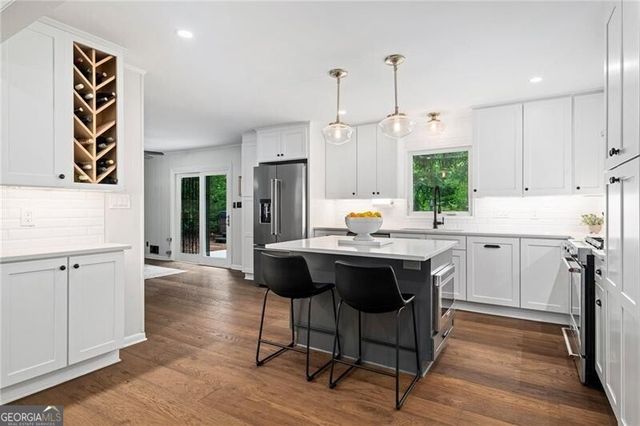 1723 Fernleaf Circle NW, Atlanta, GA 30318