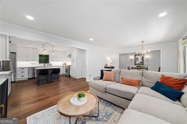 1723 Fernleaf Circle NW, Atlanta, GA 30318